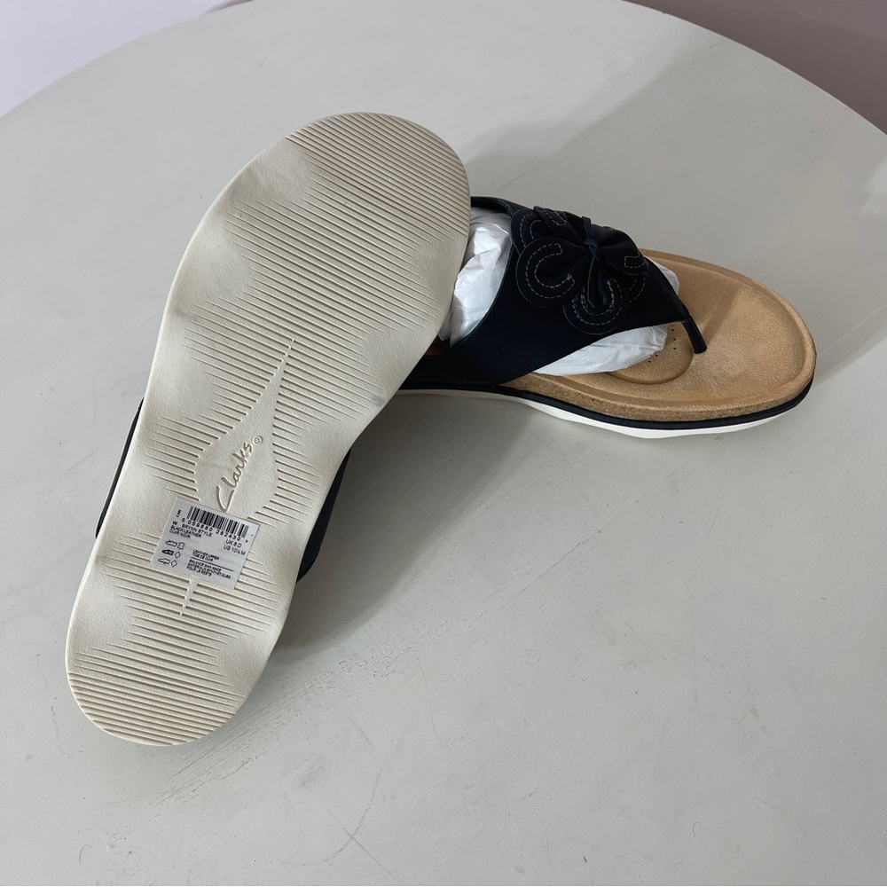 Clarks memory foam sandals - Picture 3 of 7